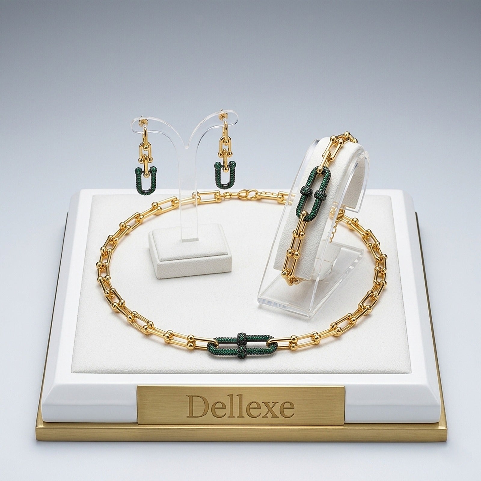 Gold and Emerald Linked Jewellery Set