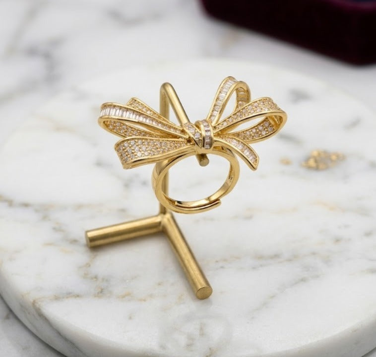 Gold Ribbon Crystal Ring