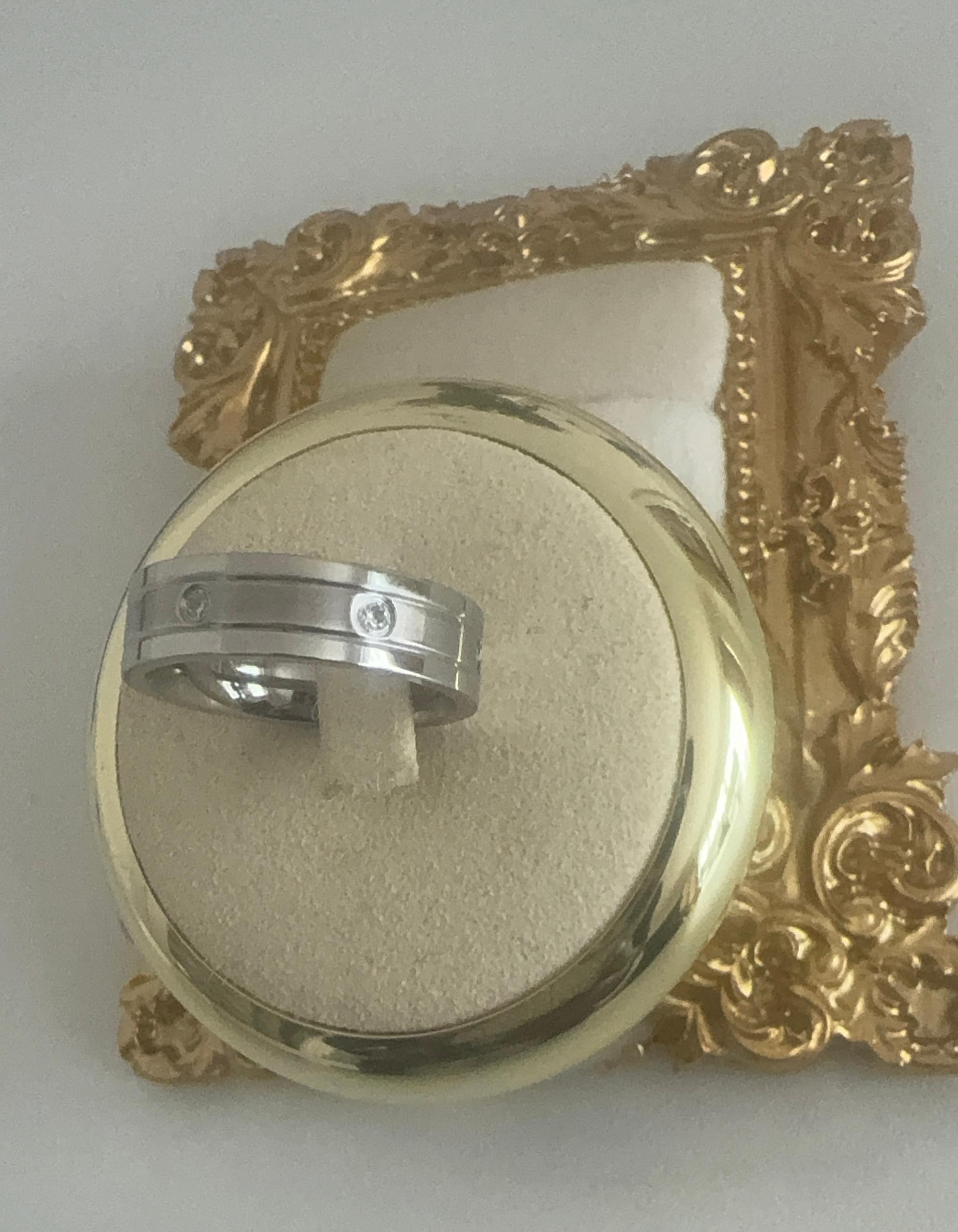 Silver Ring Band with With Embedded Silver Crystals