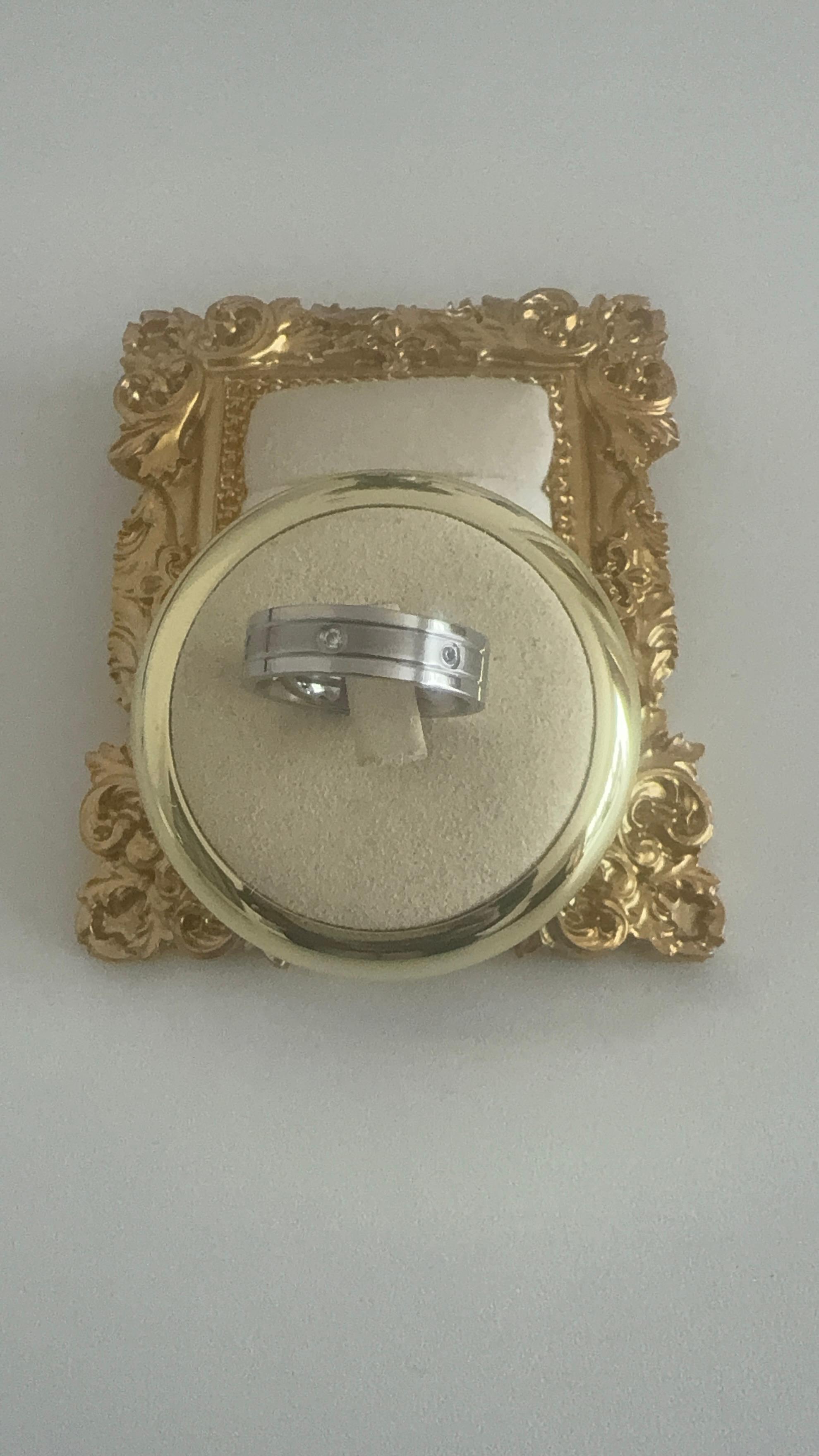Silver Ring Band with With Embedded Silver Crystals